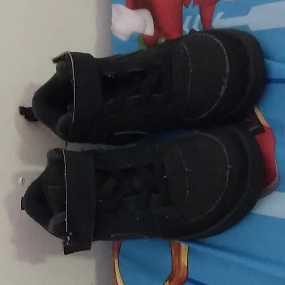 NikeCourt Borough Mid size:9C